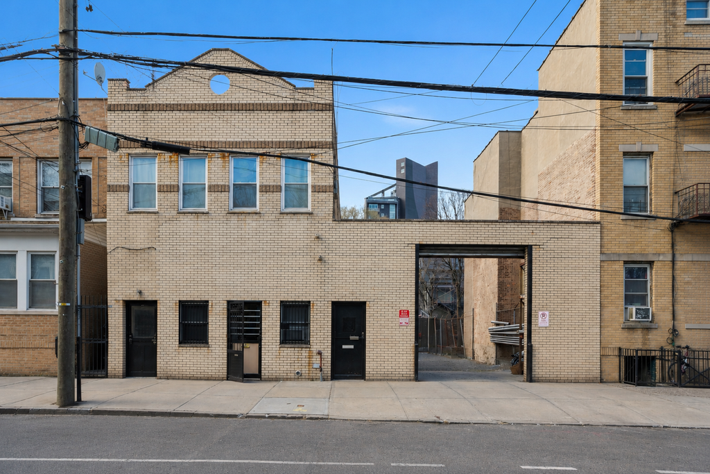31-30 14th Street