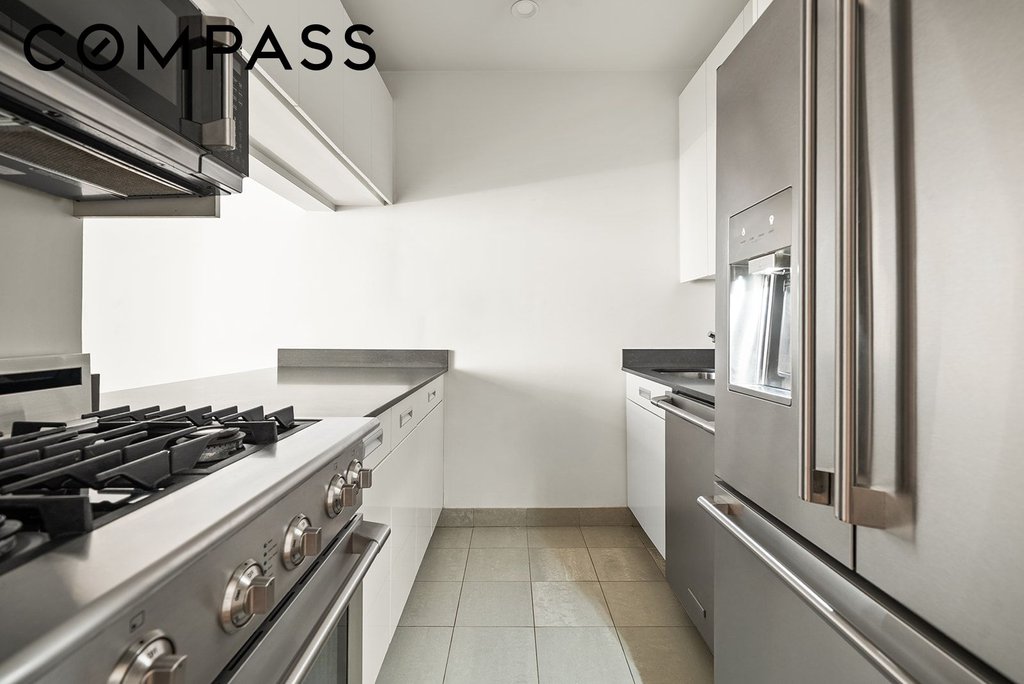 99 John Street, Unit 1907 photo 4