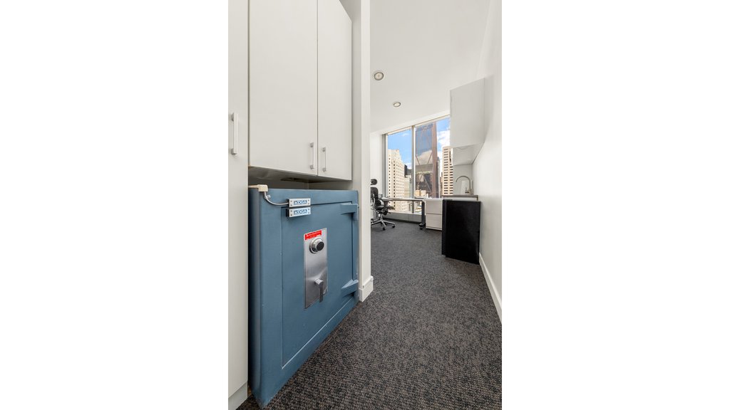50 West 47th Street, Unit 20E photo 6