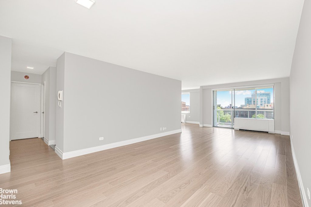 3333 Henry Hudson Parkway, Unit 8B