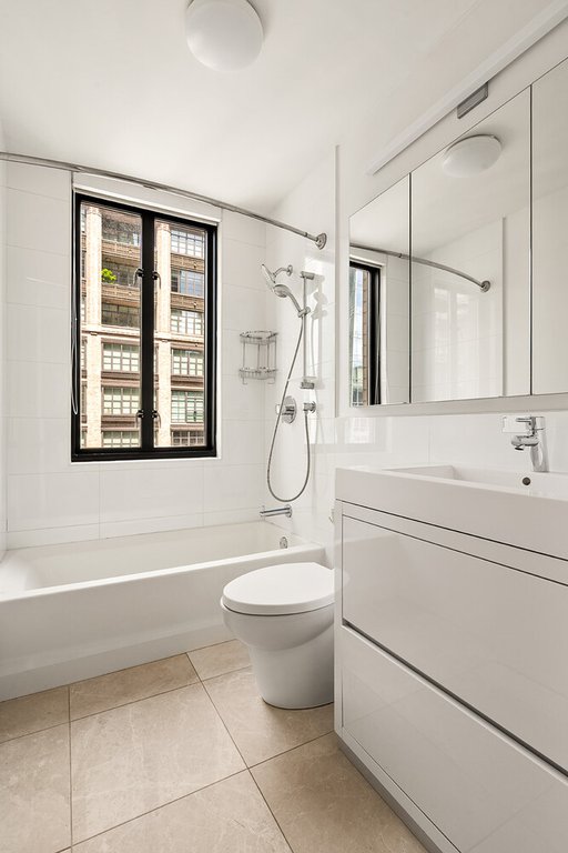 407 Park Avenue South, Unit 17A photo 8