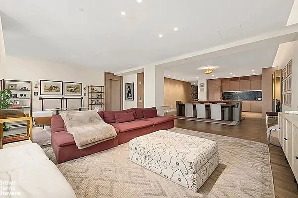 49 Chambers Street, Unit 8E photo 4