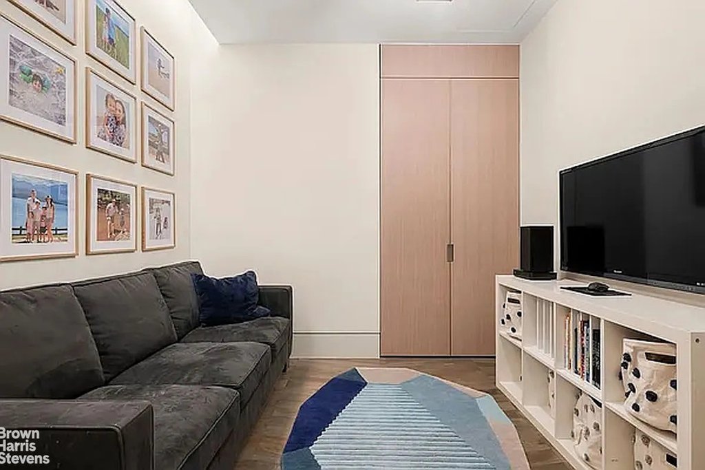 49 Chambers Street, Unit 8E photo 14