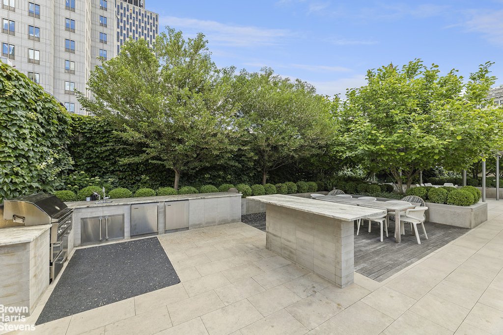 49 Chambers Street, Unit 8E photo 22