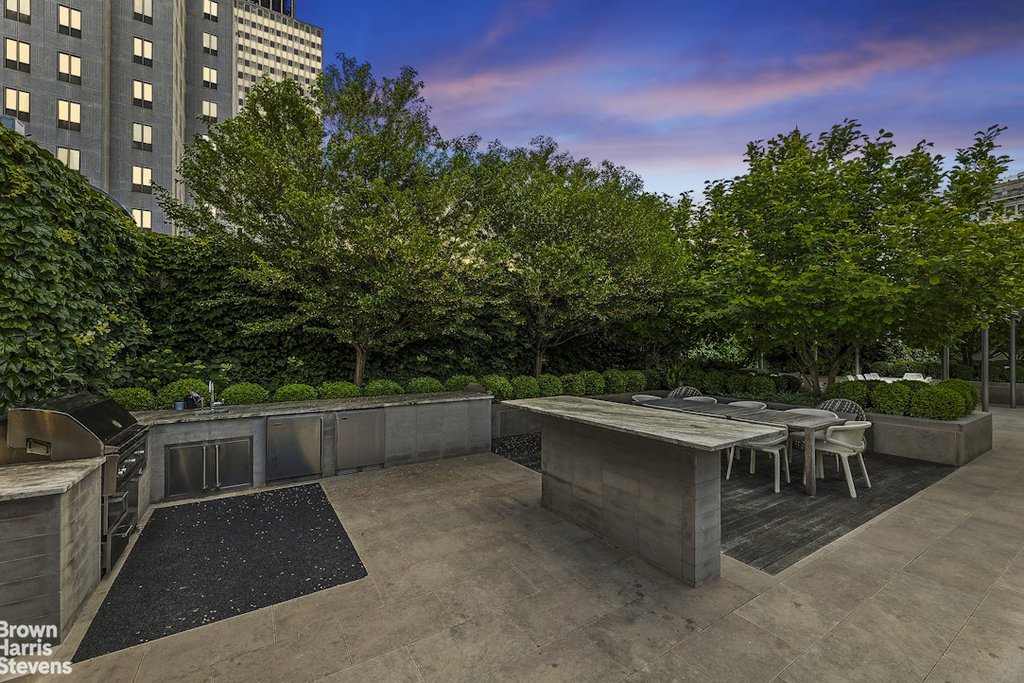 49 Chambers Street, Unit 8E photo 23