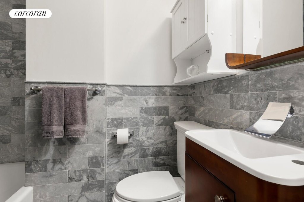 65 East 76th Street, Unit 2A photo 7