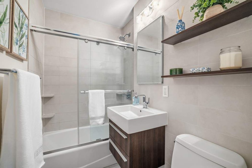 360 West 22nd Street, Unit 8M photo 7
