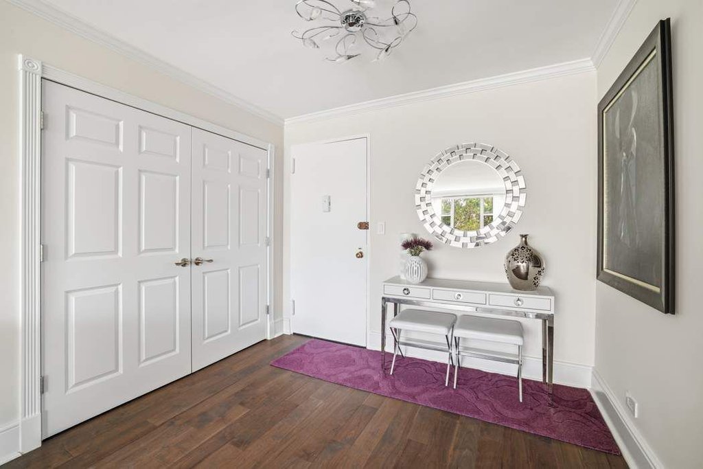 360 West 22nd Street, Unit 8M photo 8