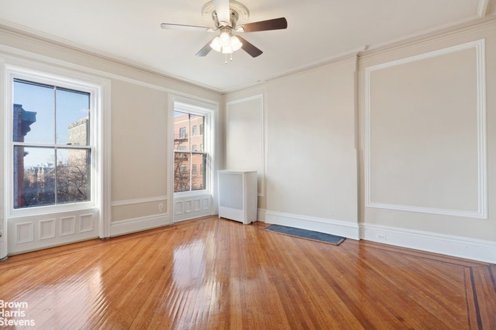 28 Eighth Avenue – For Sale photo 9