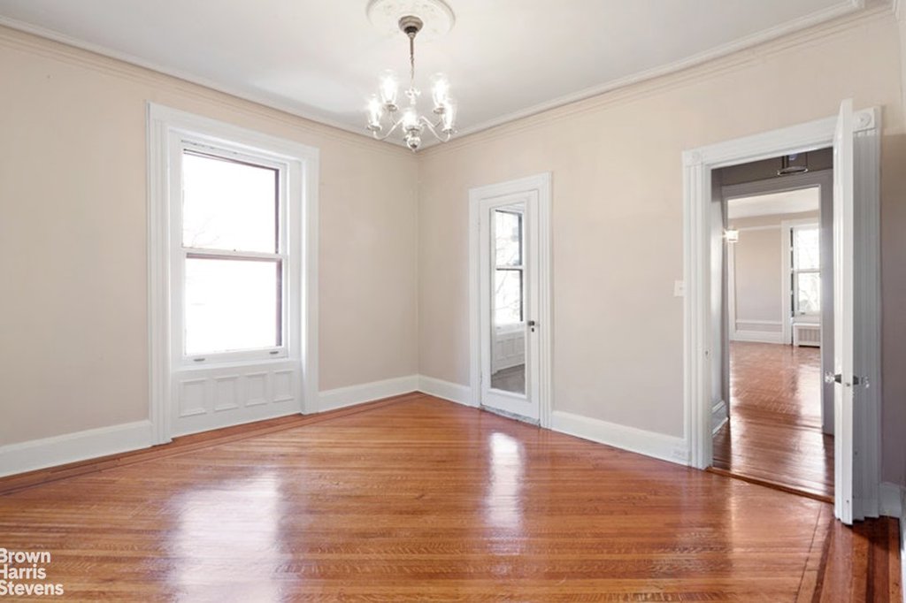 28 Eighth Avenue – For Sale photo 13