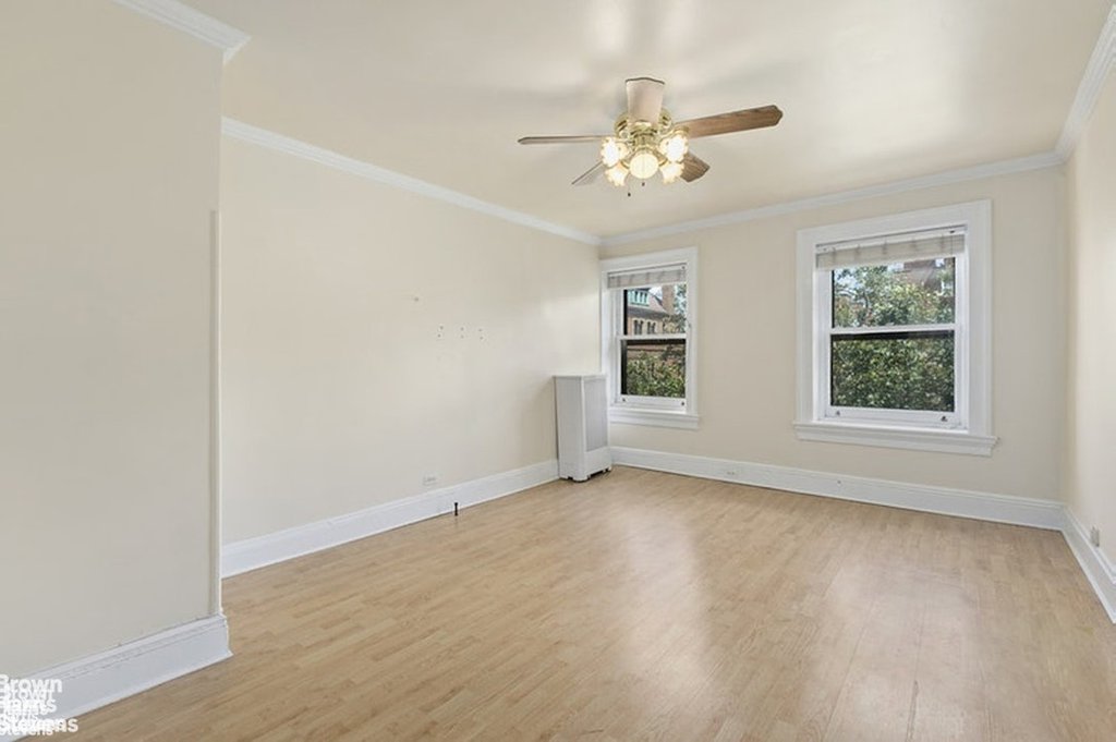 28 Eighth Avenue – For Sale photo 14