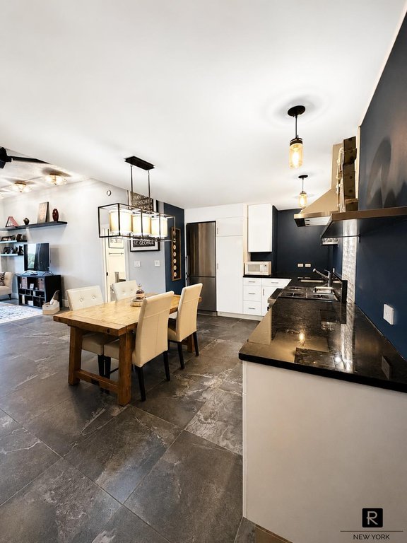 10 Bay Street Landing, Unit 7K photo 3