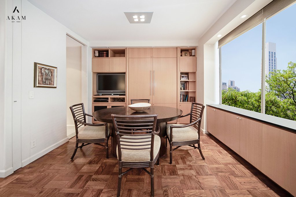 300 East 74th Street, Unit 2E photo 7