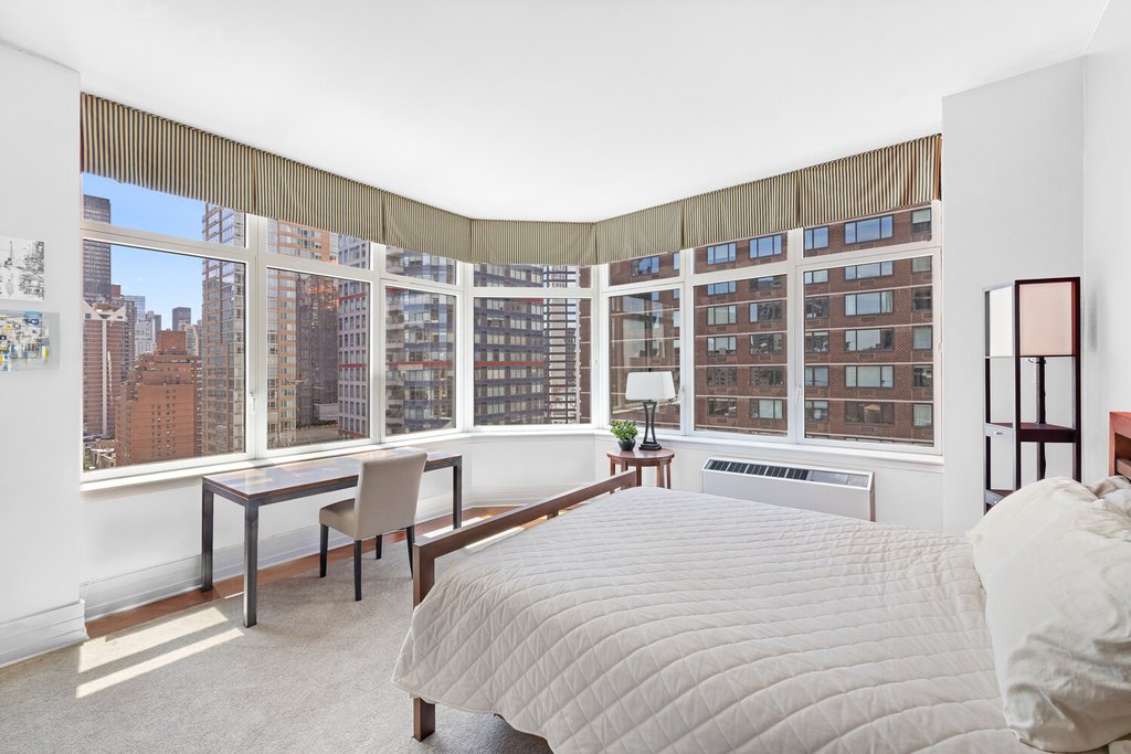 300 East 55th Street, Unit 16D photo 8
