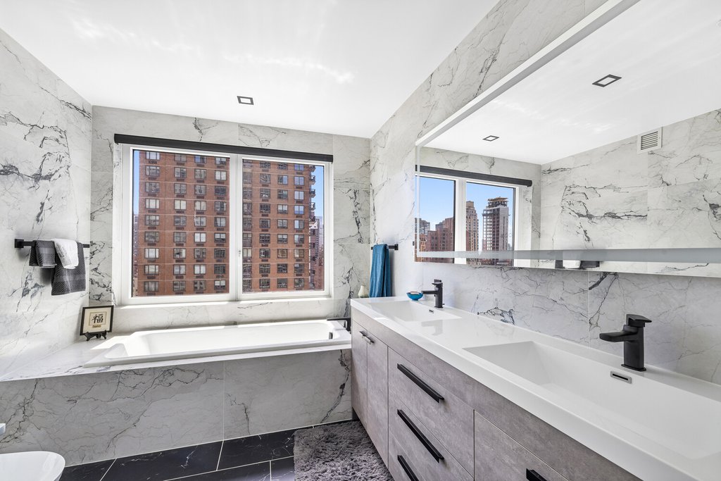 300 East 55th Street, Unit 16D photo 9