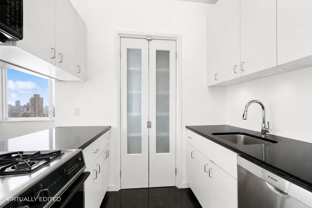 360 East 88th Street, Unit 31A photo 3