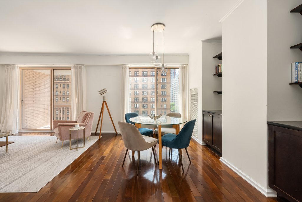 200 East 69th Street, Unit 7L photo 3