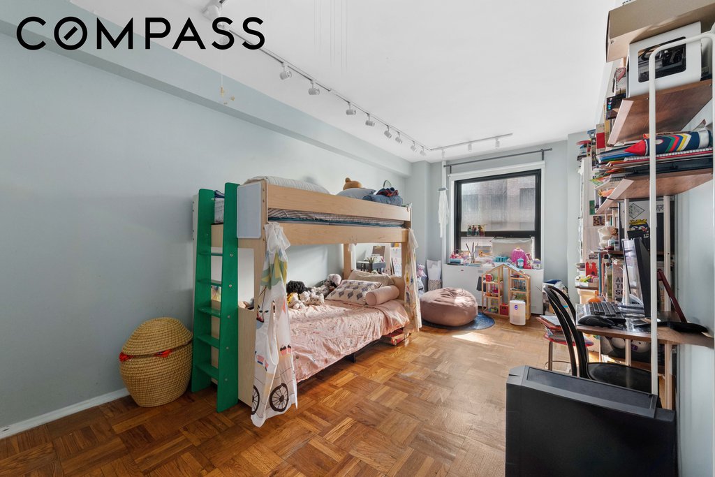 201 Clinton Avenue, Unit 2D photo 3