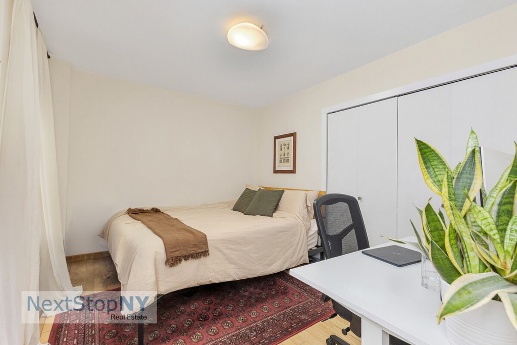 400 East 14th Street, Unit 4A photo 7