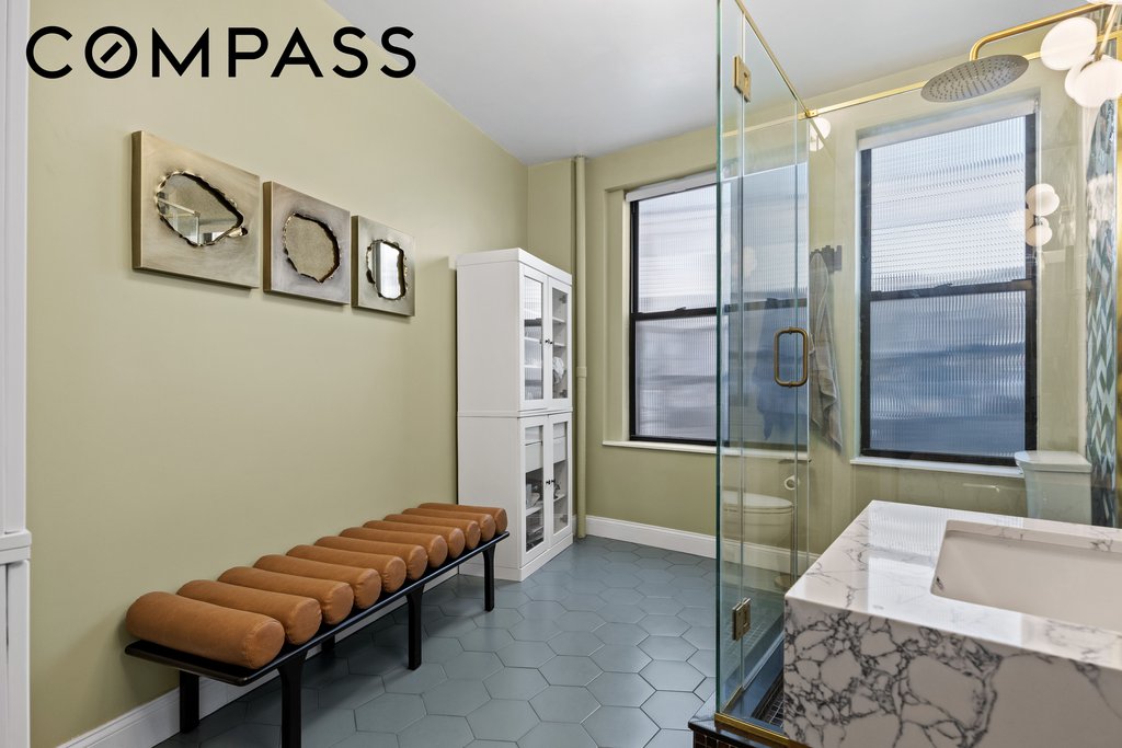725 Riverside Drive, Unit 9C photo 13