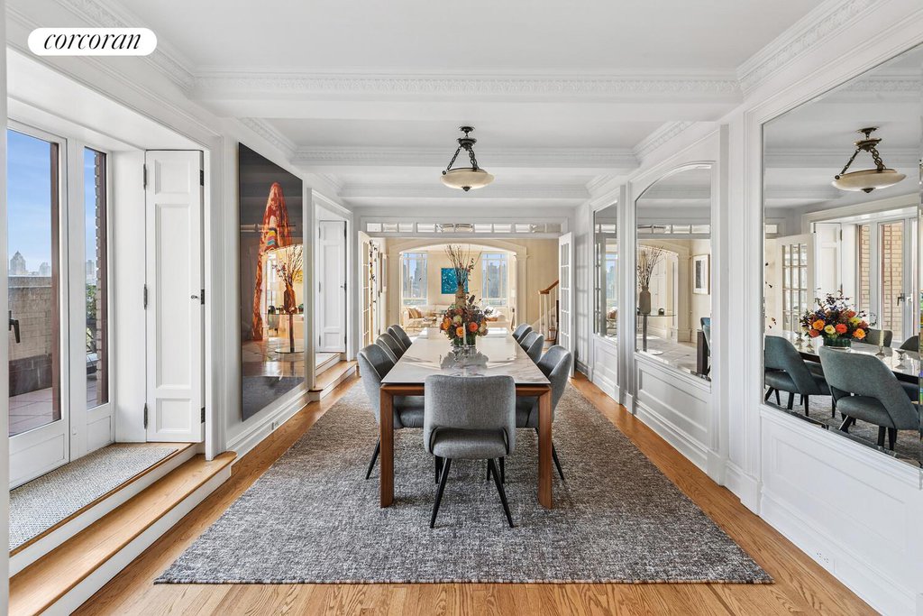 25 Central Park West, Unit 21Q photo 2