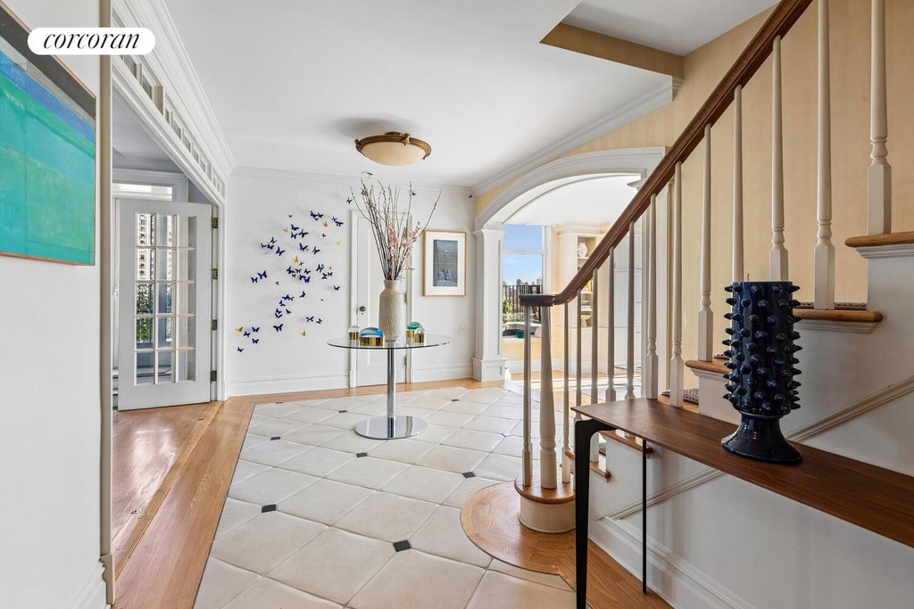25 Central Park West, Unit 21Q photo 5