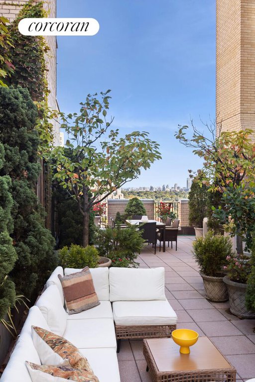 25 Central Park West, Unit 21Q photo 12