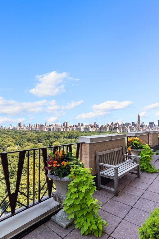 25 Central Park West, Unit 21Q photo 15