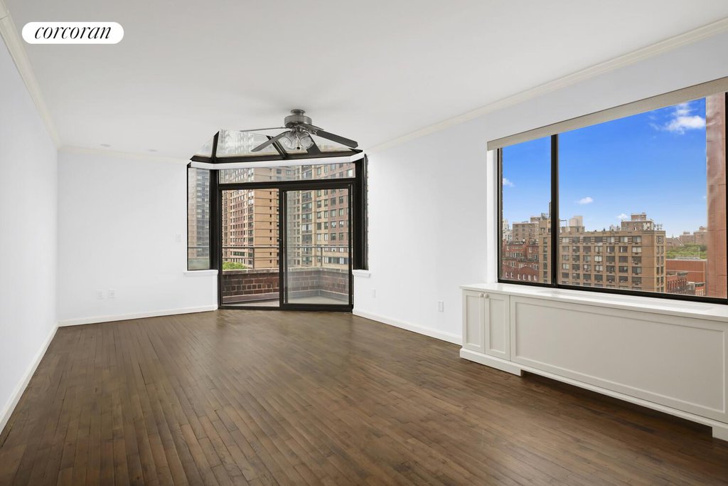 300 East 95th Street, Unit 10A photo 6