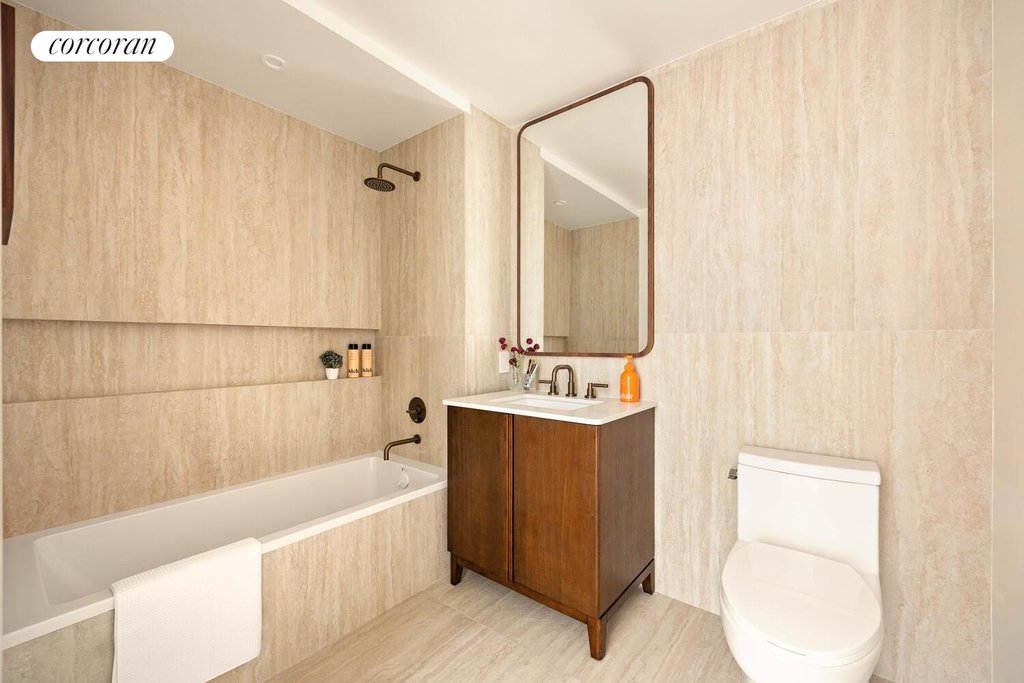 194 Bainbridge Street, Unit 410 photo 5