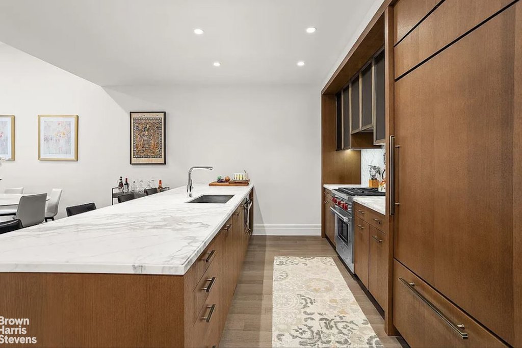 100 Barclay Street, Unit 17J photo 2