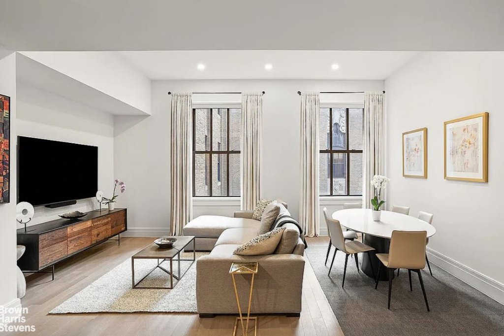 100 Barclay Street, Unit 17J photo 3