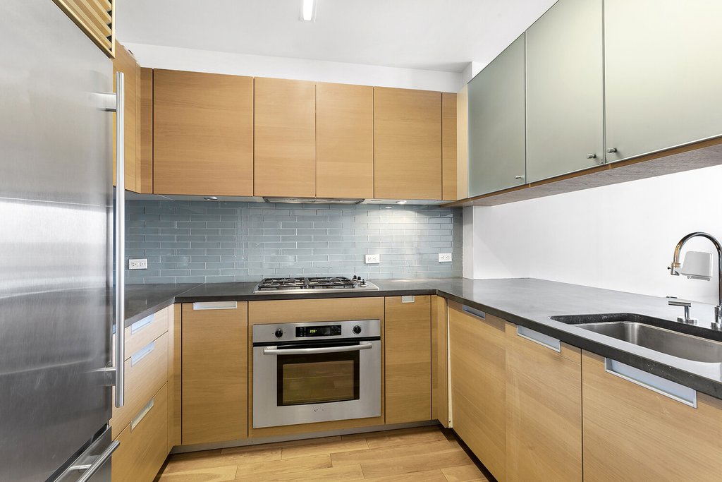 310 West 52nd Street, Unit 11D photo 2
