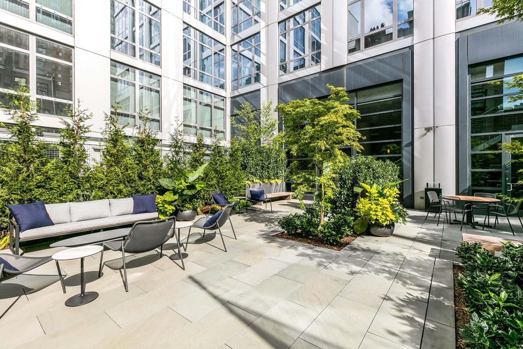 310 West 52nd Street, Unit 11D photo 7