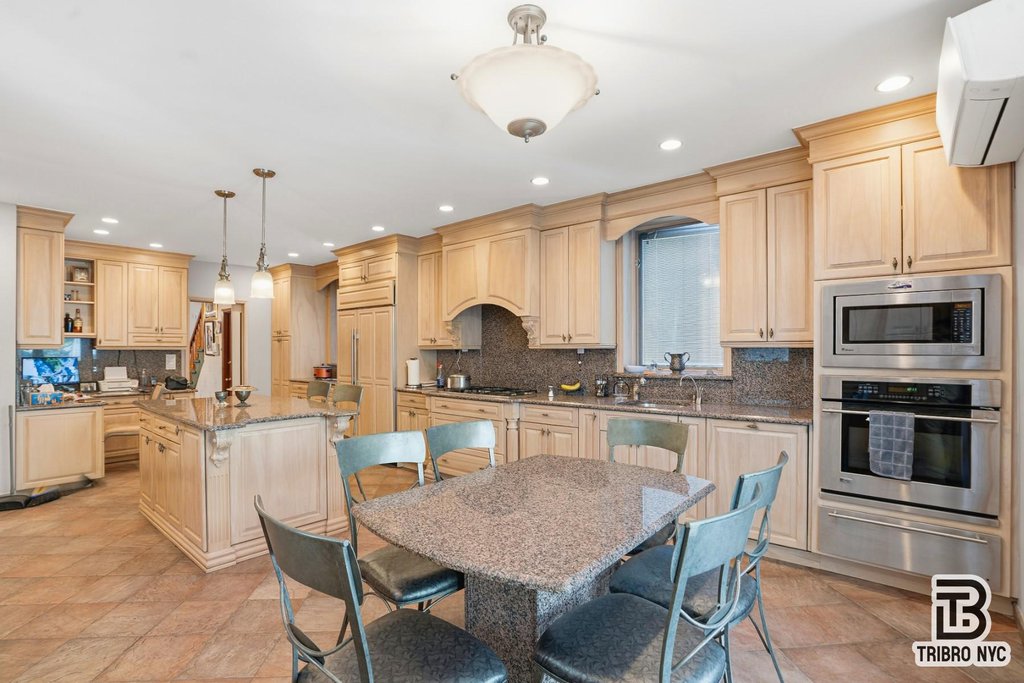 2411 Avenue M – For Sale photo 4
