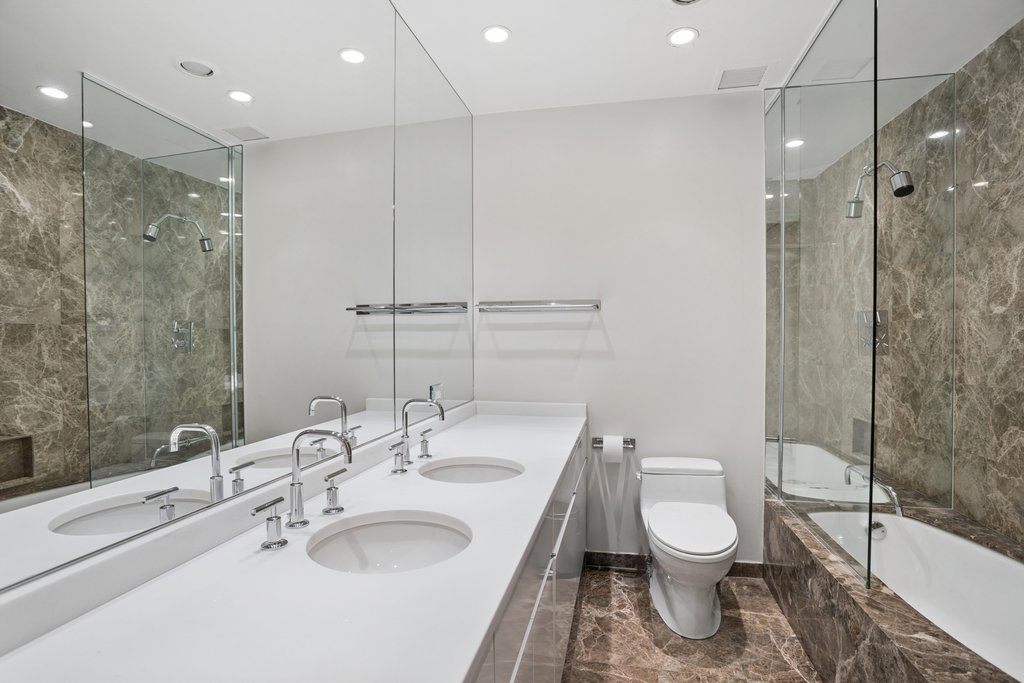 641 Fifth Avenue, Unit 39C photo 6