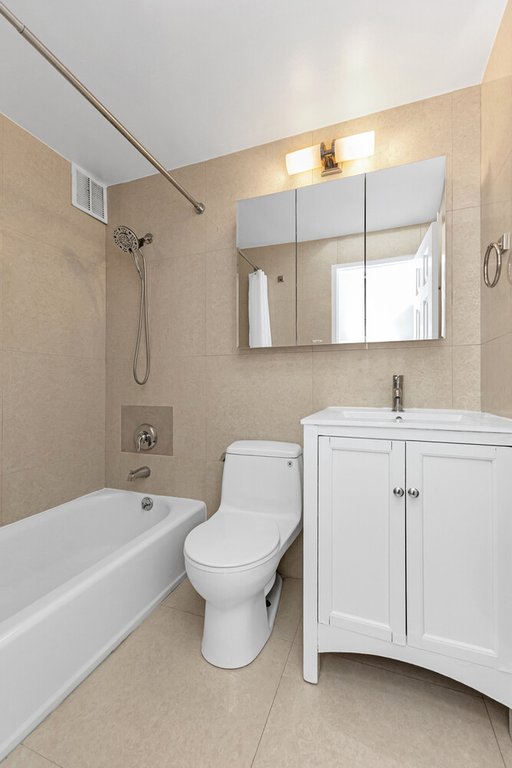 220 East 54th Street, Unit 10D photo 5