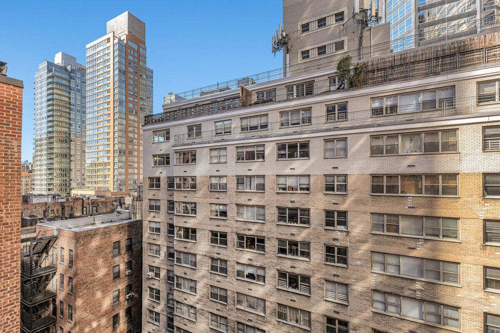 220 East 54th Street, Unit 10D photo 17