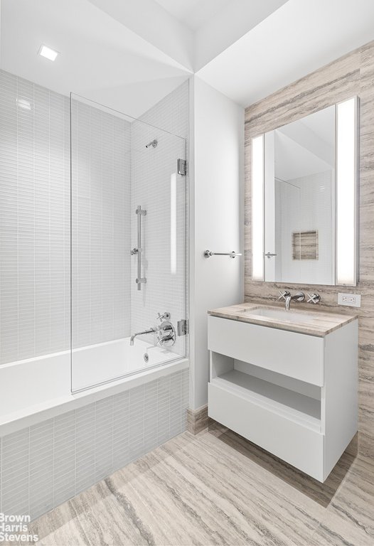 1 Wall Street, Unit 924 photo 9