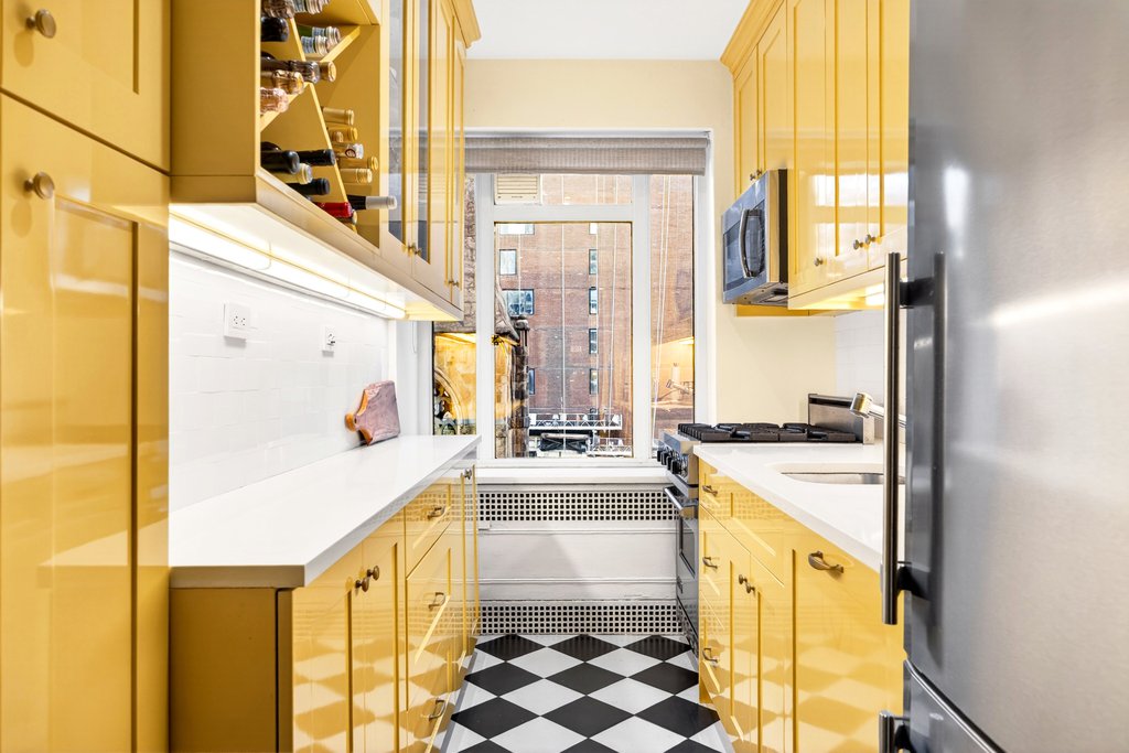 20 East 35th Street, Unit 9A photo 6