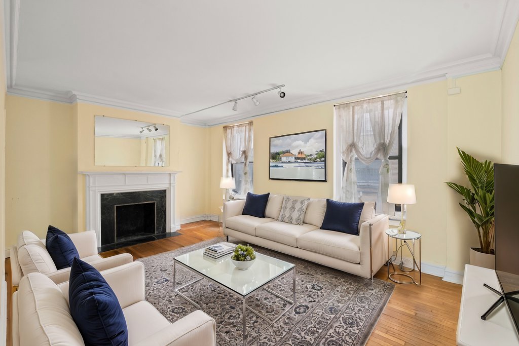 135 West 58th Street, Unit 1C