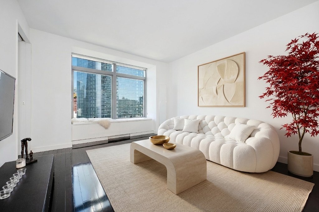 123 Washington Street, Unit 37D photo 2