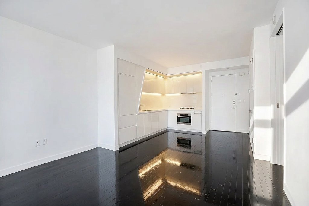 123 Washington Street, Unit 37D photo 4
