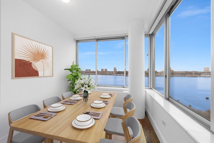 200 Riverside Boulevard, Unit 7A photo 5