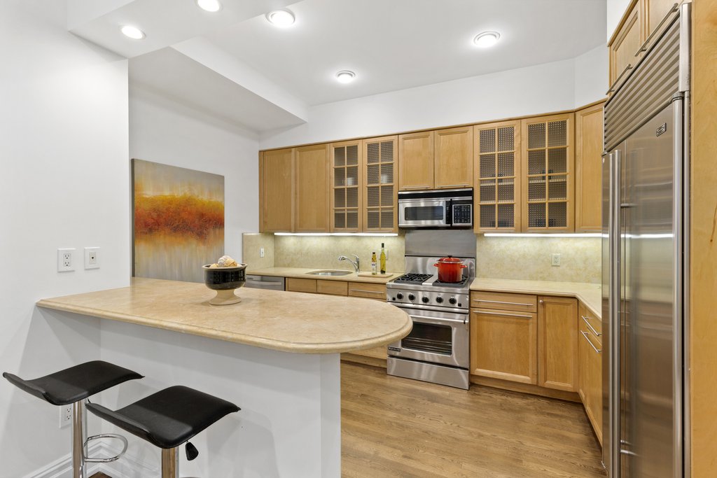 171 West 57th Street, Unit 2A photo 3
