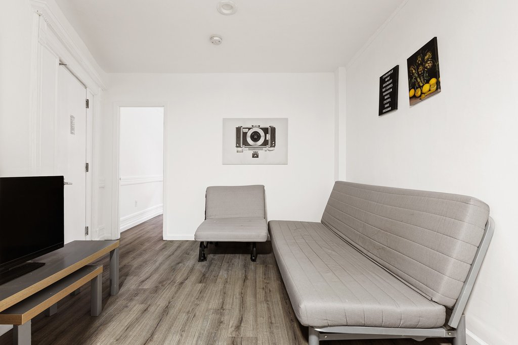 207 West 136th Street, Unit 1 photo 6