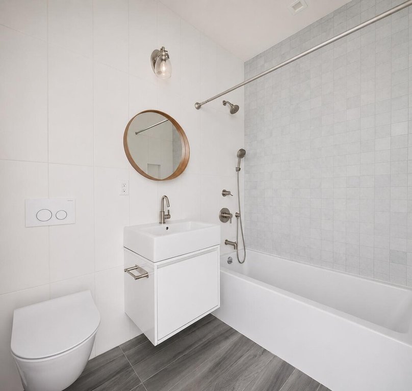 184 Huron Street, Unit 2A photo 8