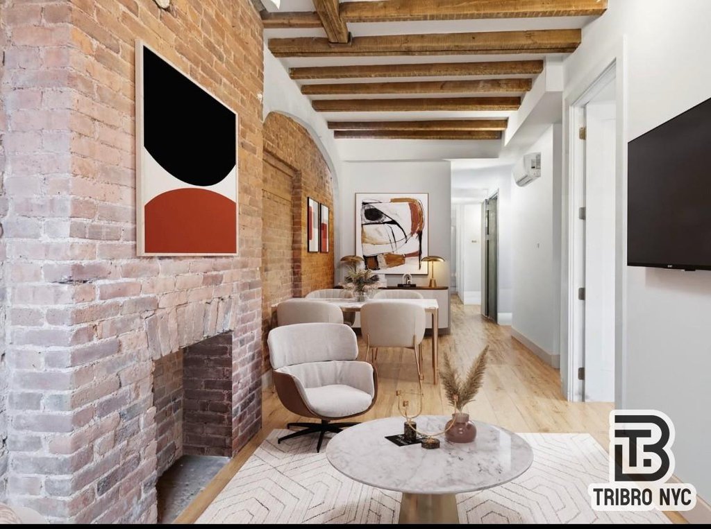 103 Berry Street, Unit 3 photo 2