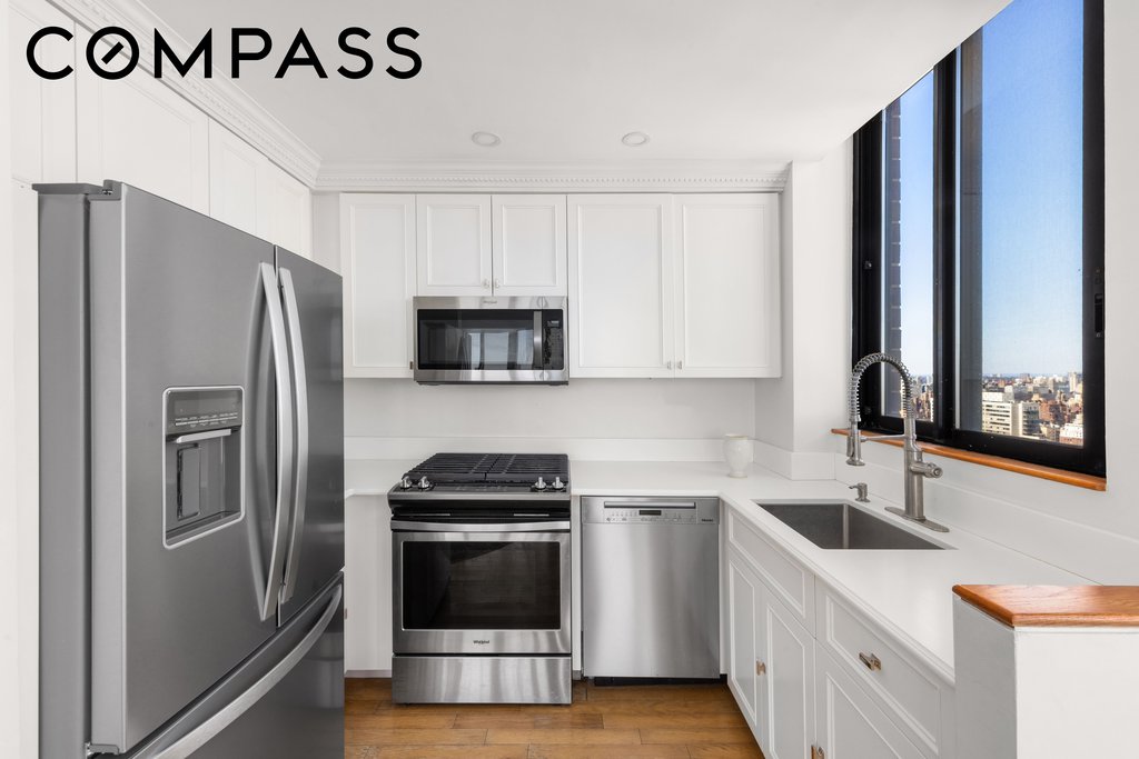 304 East 65th Street, Unit 39D photo 8