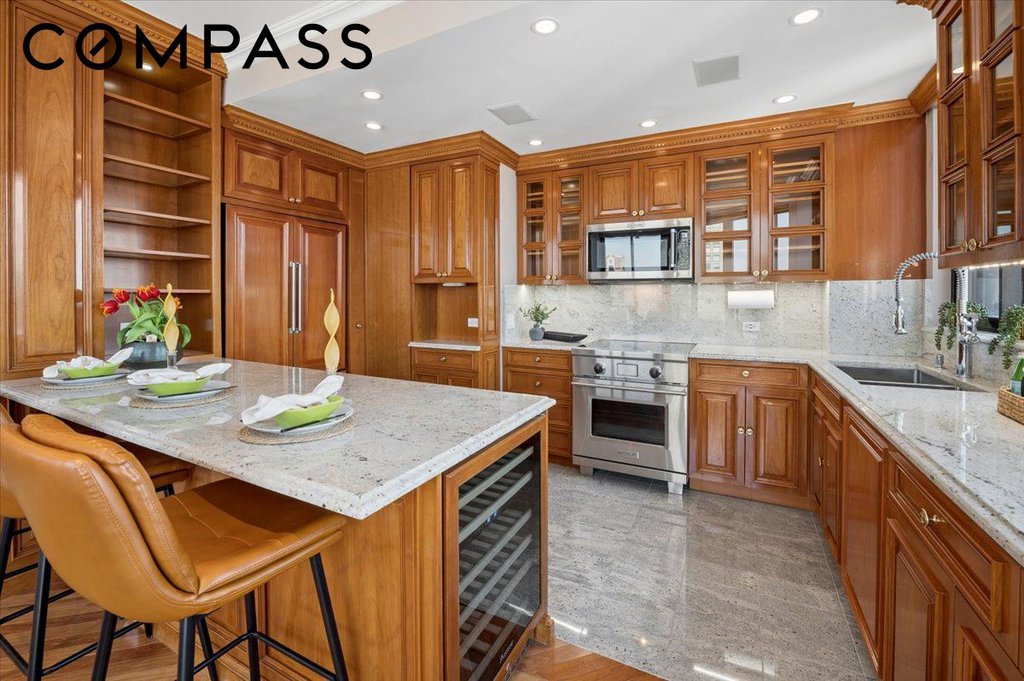 304 East 65th Street, Unit PHB/D photo 4